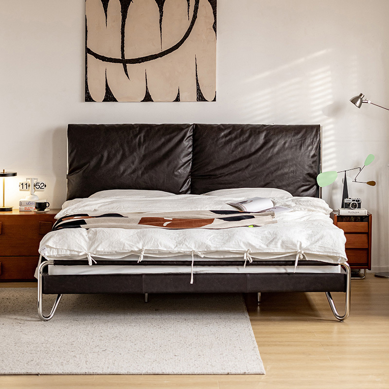 Woody Prime Boxワックスレザークッション付きベッド