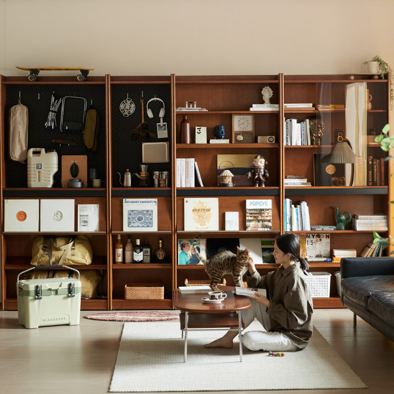 Woody Prime Boxツゲ材 壁面本棚ベンチ一体型 | 多機能性と