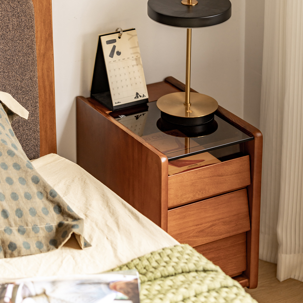 Woody Prime Boxツゲ材 スリムナイトテーブル – CAGUUU