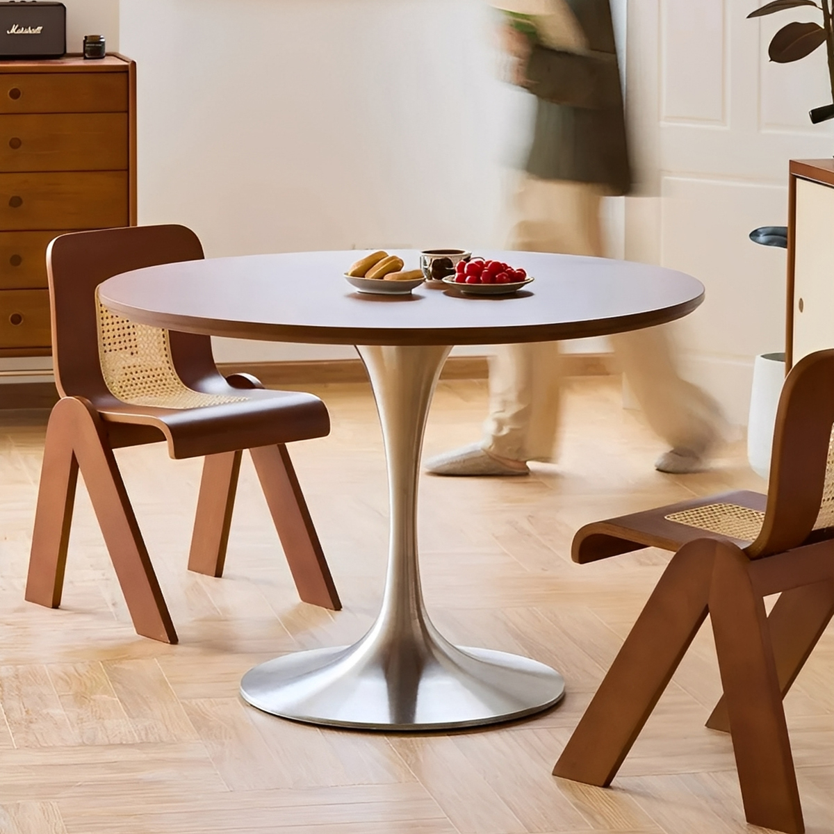 ツイストレッグテーブル 53cm 木製 ラウンドテーブル オーク ツイストレッグテーブル 53cm 木製 ラウンドテーブル オーク