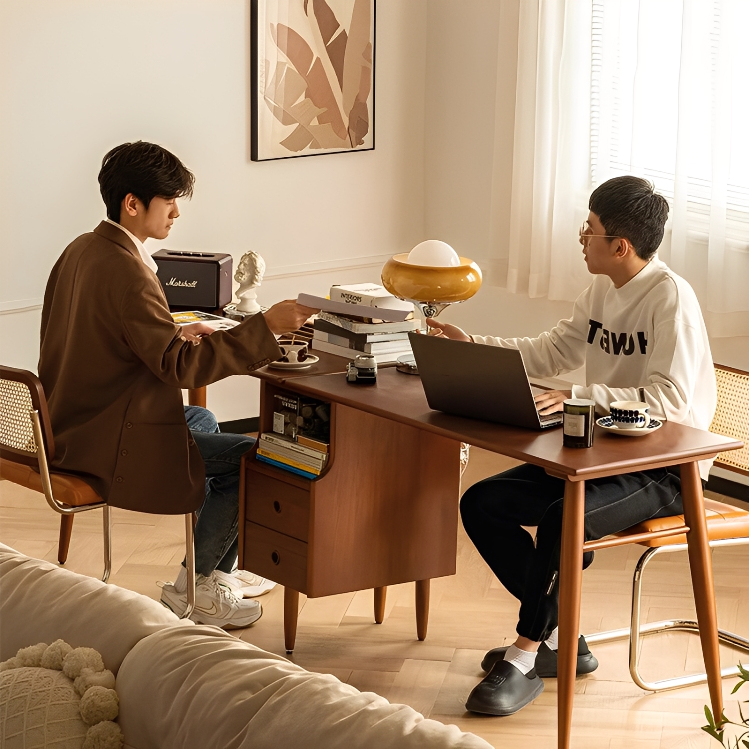 Woody Prime Boxツゲ材 収納付き木製ワークデスク | デザイン性と機能