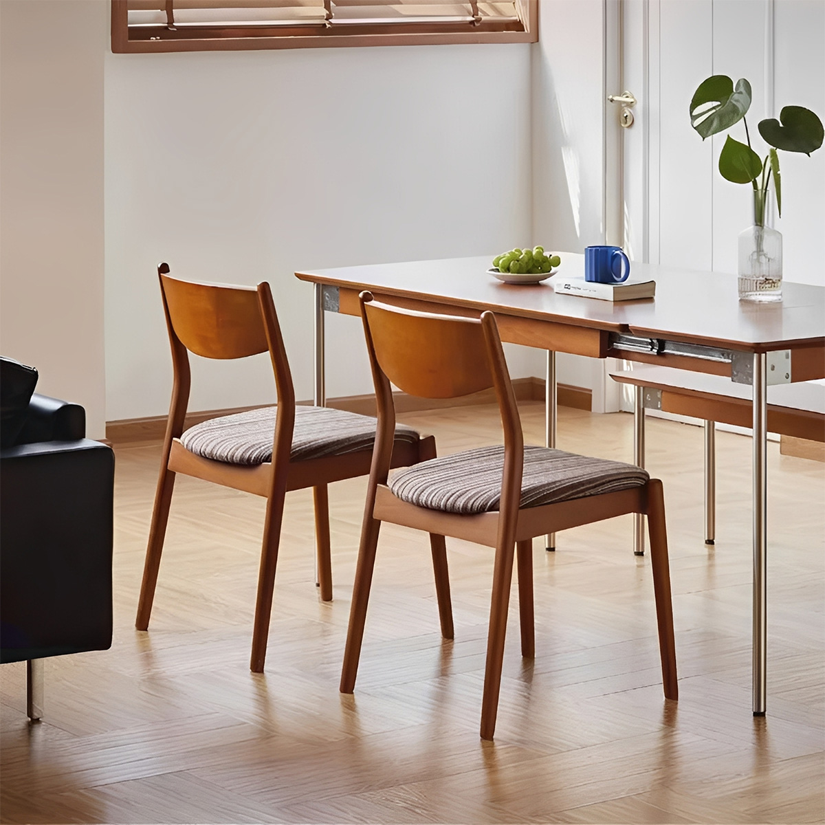 ヴィンテージ家具｜経年変化が味わい深いレトロでおしゃれな空間 – CAGUUU