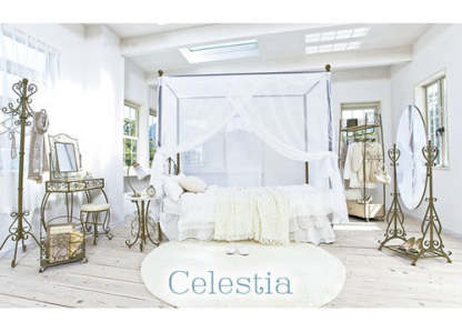 レース天蓋付きセミダブルベッド | 優雅な雰囲気をまとわせる