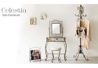 ロートアイアンデザインポールハンガー | ロートアイアンの質感が魅力