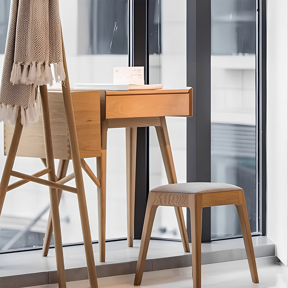 収納付きベッドサイドドレッサー – CAGUUU