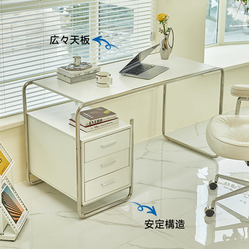 収納付きステンレスフレームデスク