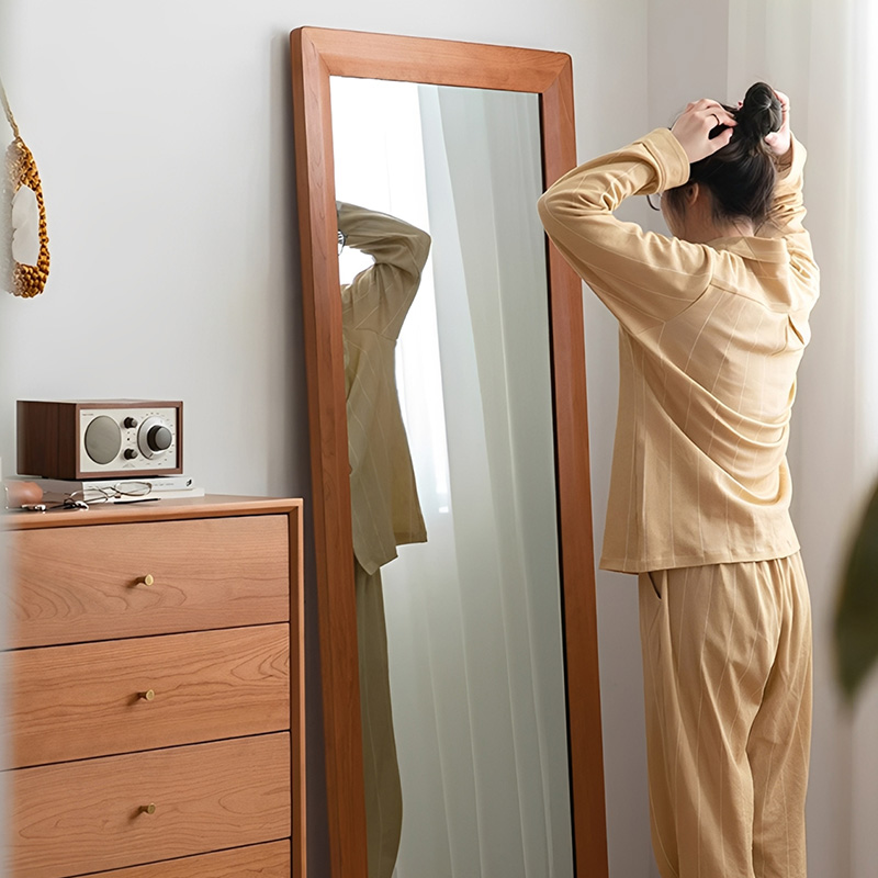 スタンドミラー・姿見｜全身チェックに便利・おしゃれ【CAGUUU公式】