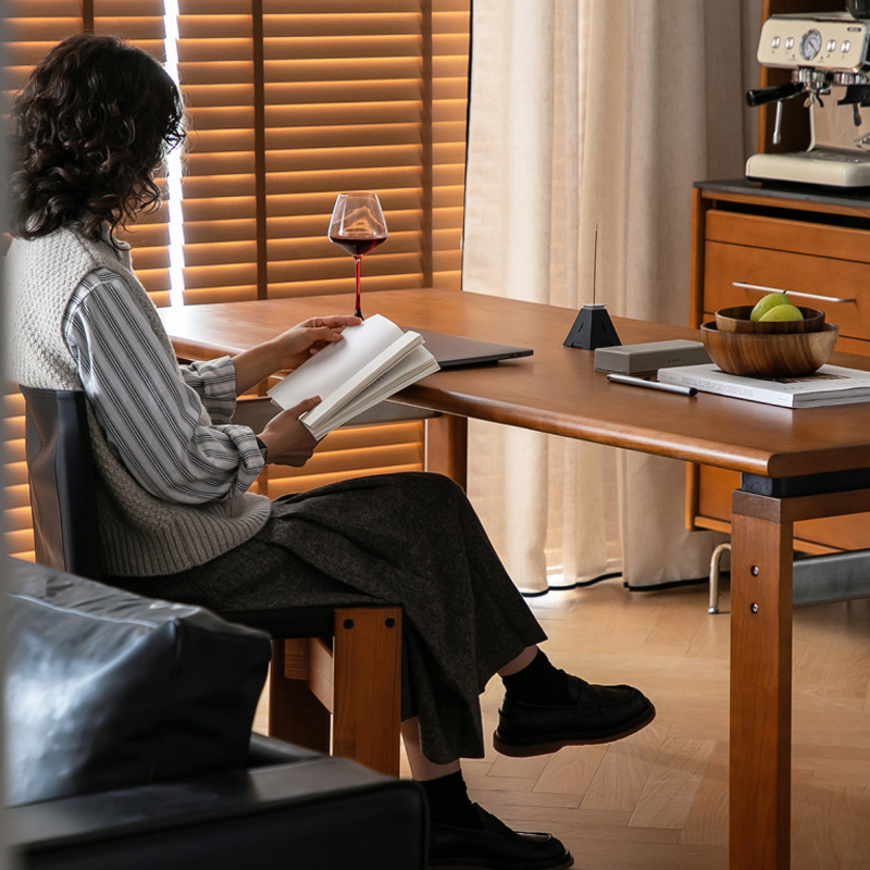 チェリー材 シンプルデザインダイニングテーブル