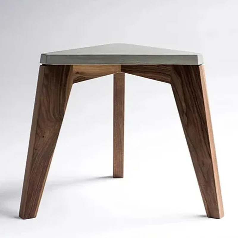 コンクリート多機能チェア | 三角フォルムが放つ彫刻的な存在感 – CAGUUU