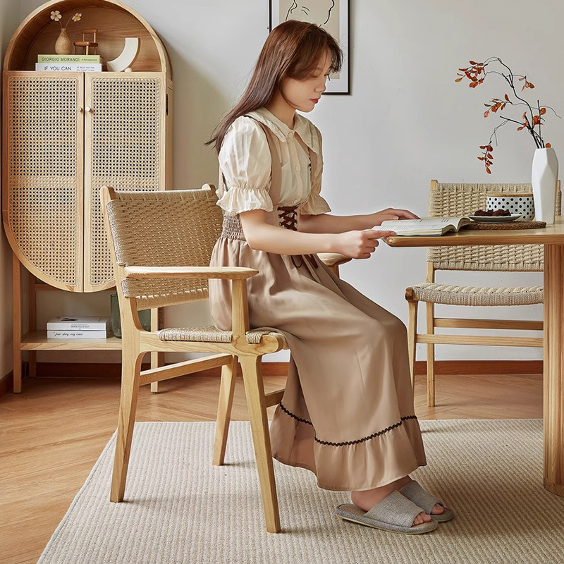 ナチュラルアームチェア