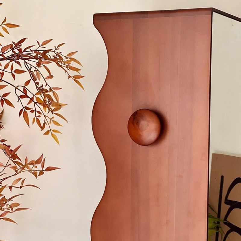 背面収納付き回転式全身ミラー