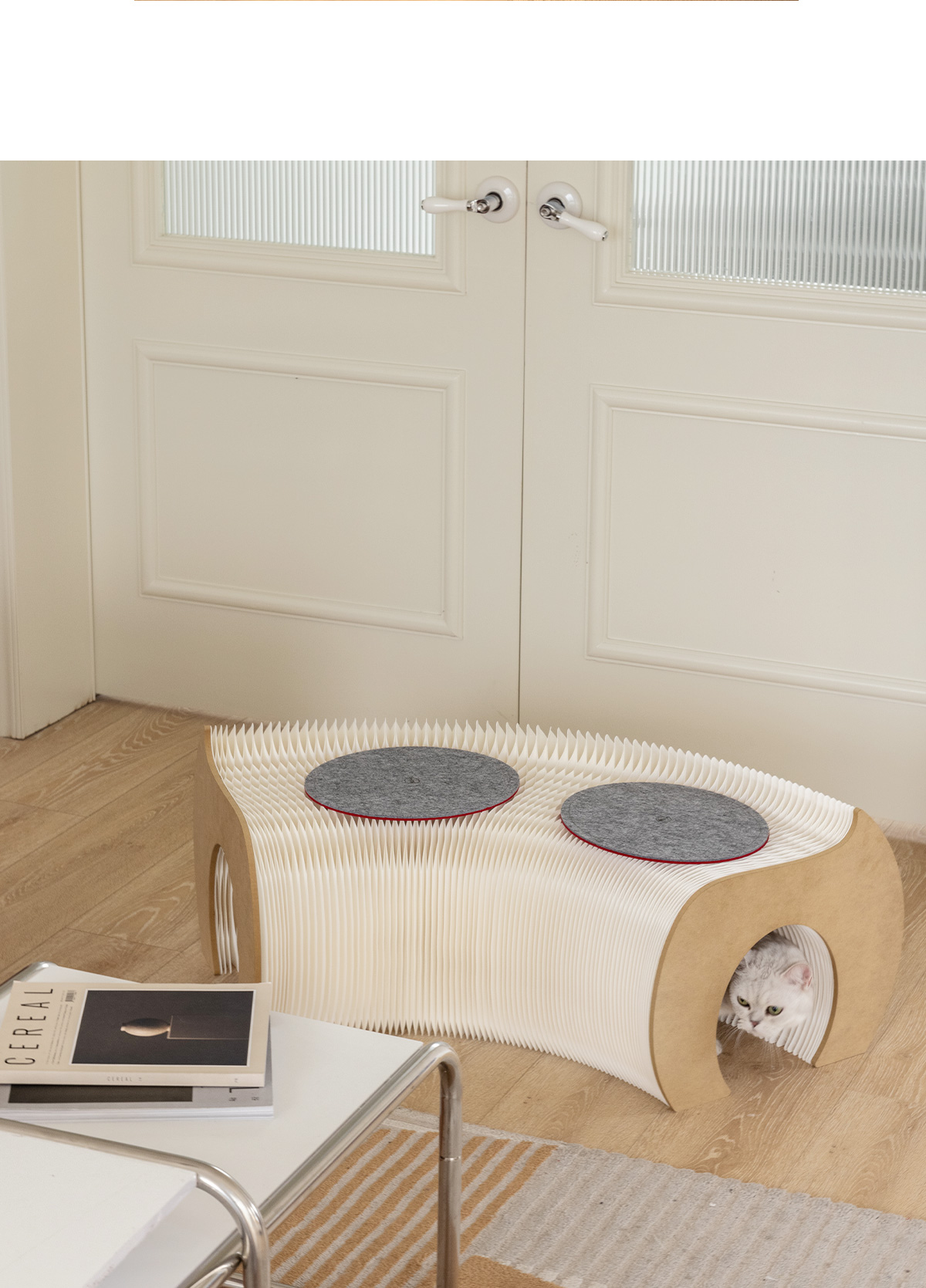 【未使用】CAGUUU 猫用トンネル型ベンチ（ホワイト） Kraft Paper 猫用トンネル型ベンチ | くぐって休めるやさしい