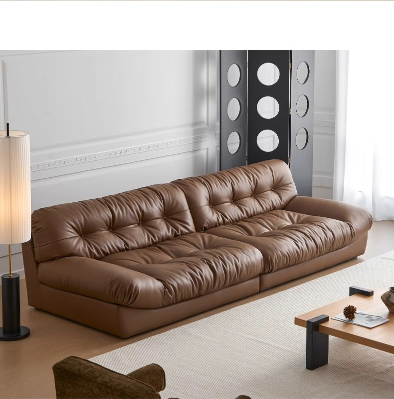 クラウドコンフォートソファ | 包み込まれる座り心地でリラックスを