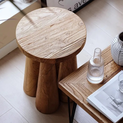 ユニークラウンドサイドテーブル