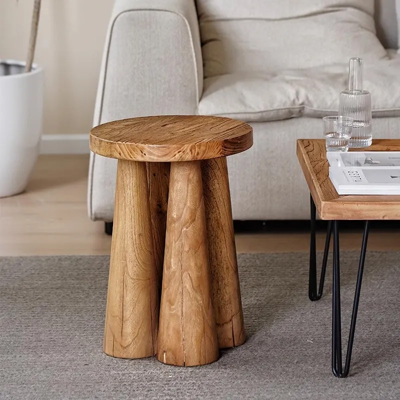 ユニークラウンドサイドテーブル