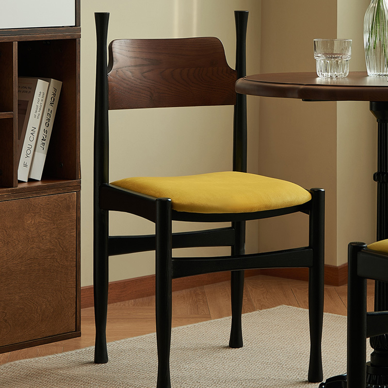 ベルベットシックチェア