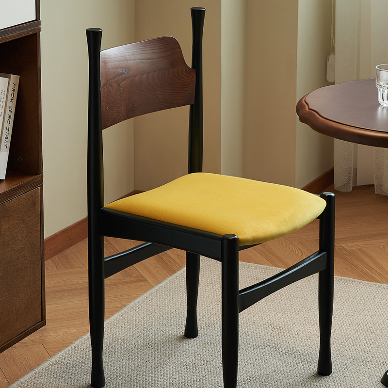 ベルベットシックチェア