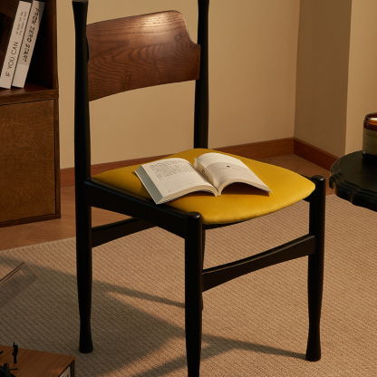 ベルベットシックチェア