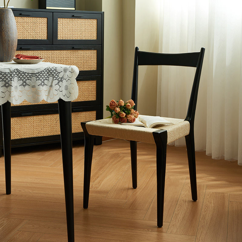 シャープラインウッドチェア