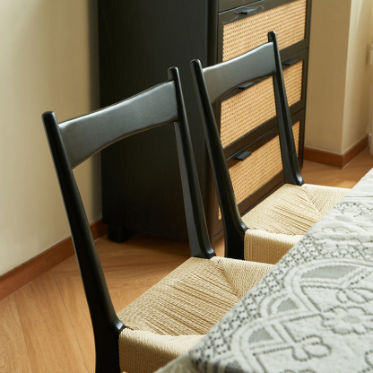 シャープラインウッドチェア