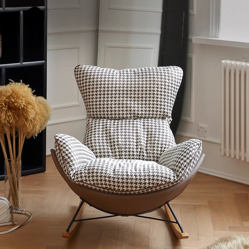 千島柄ロッキングチェア | 個性的な柄と快適な揺れ心地が魅力 – CAGUUU