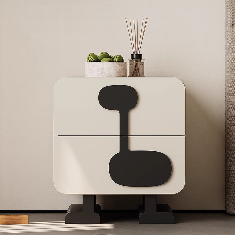 モノトーンデザインナイトテーブル