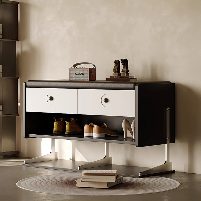 モノトーン玄関収納キャビネット