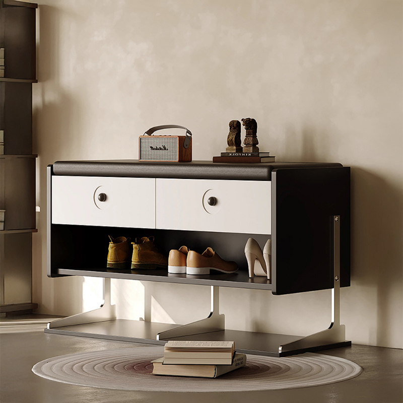 モノトーン玄関収納キャビネット