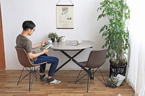 クロスレッグラウンドテーブル