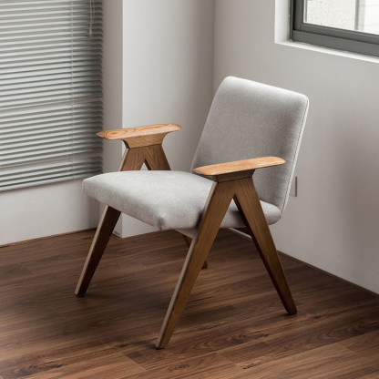 ウッドアームリラックスチェア