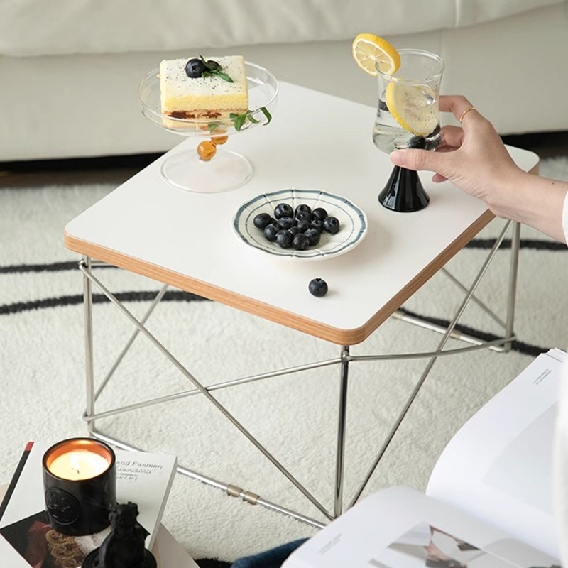 ステンレス製ホワイト多機能テーブル