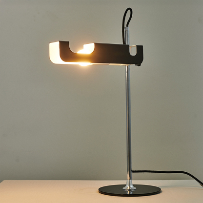 シンプルデザインスタンドライト