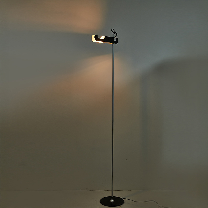 シンプルデザインスタンドライト