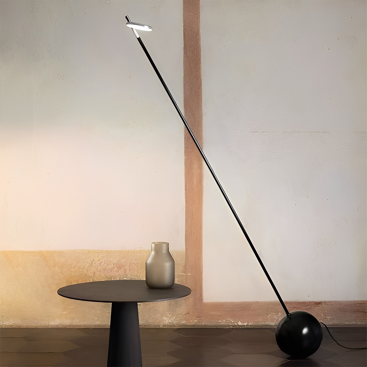 バランスフロアライト