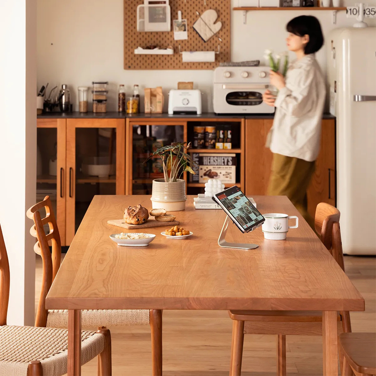 チェリーウッドロングダイニングテーブル