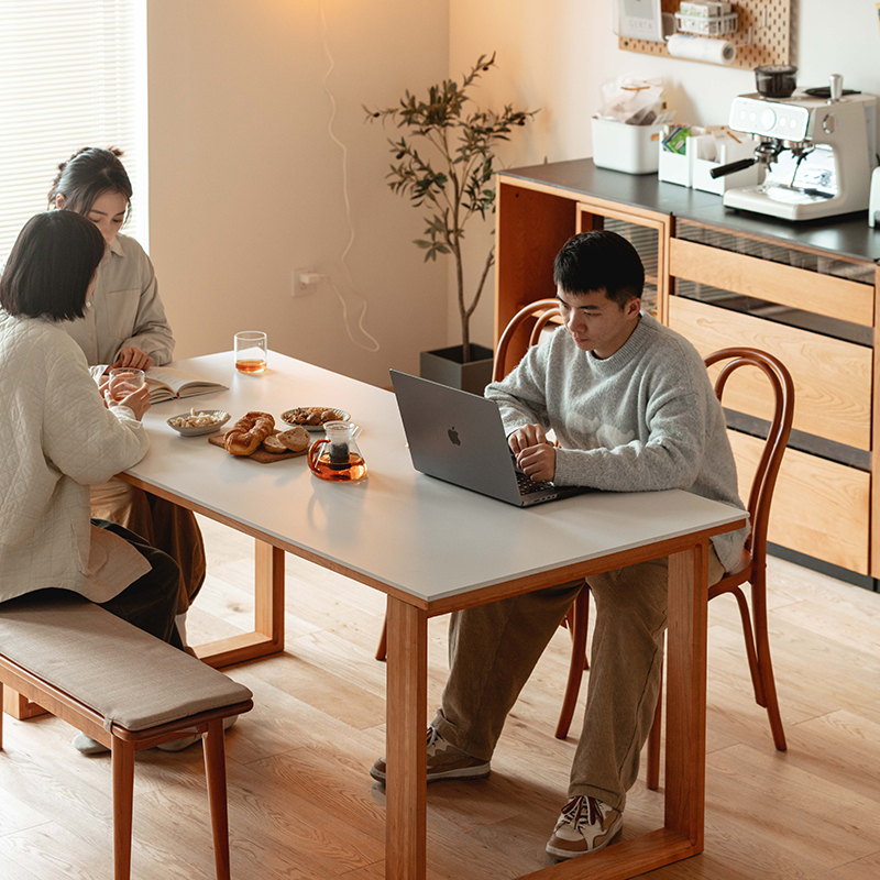 スクエア脚セラミック天板ダイニングテーブル