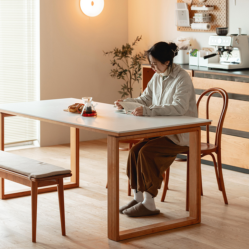 スクエア脚セラミック天板ダイニングテーブル