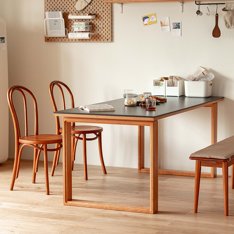 スクエア脚セラミック天板ダイニングテーブル