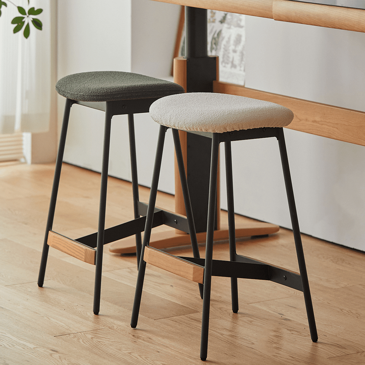 Woody Prime Cherry スチール脚カウンターチェア