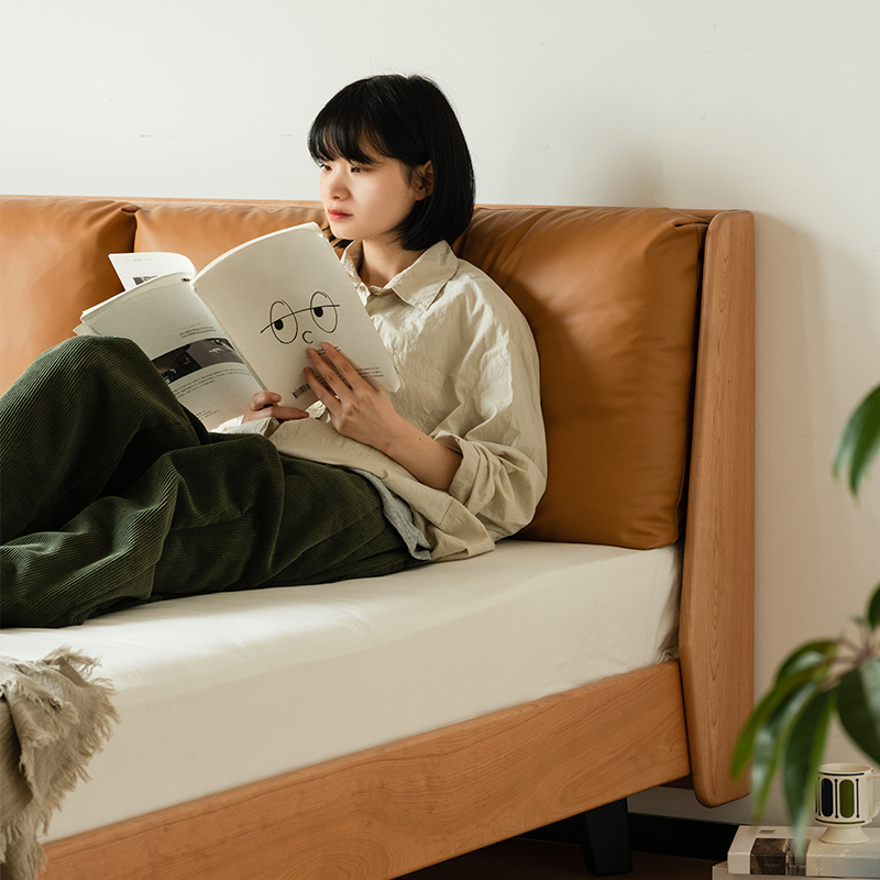 Woody Prime Cherry クッションパッド付木製ベッド | 快適さと耐久性を