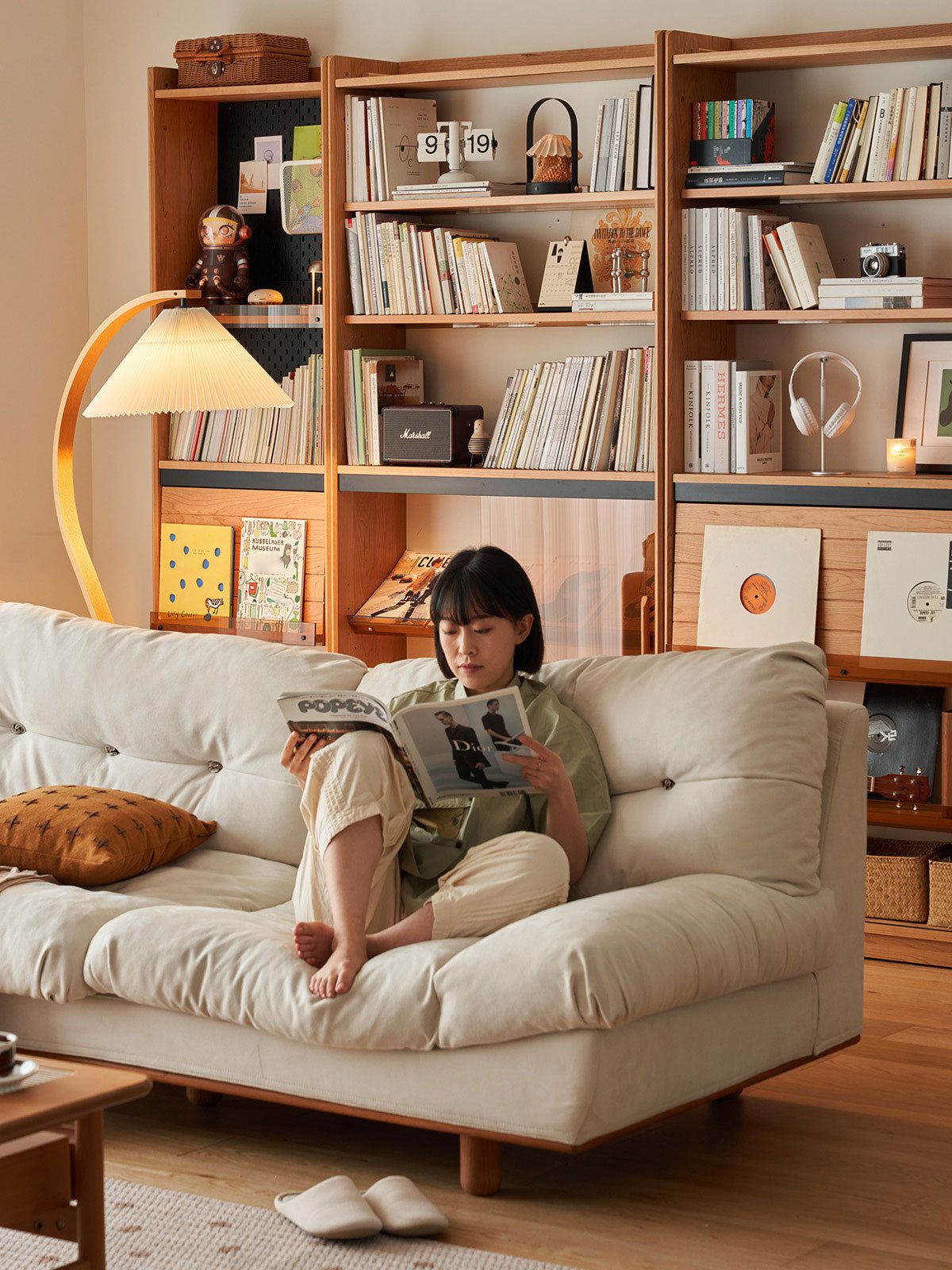 Woody Prime Cherry 多機能木製ブックシェルフ