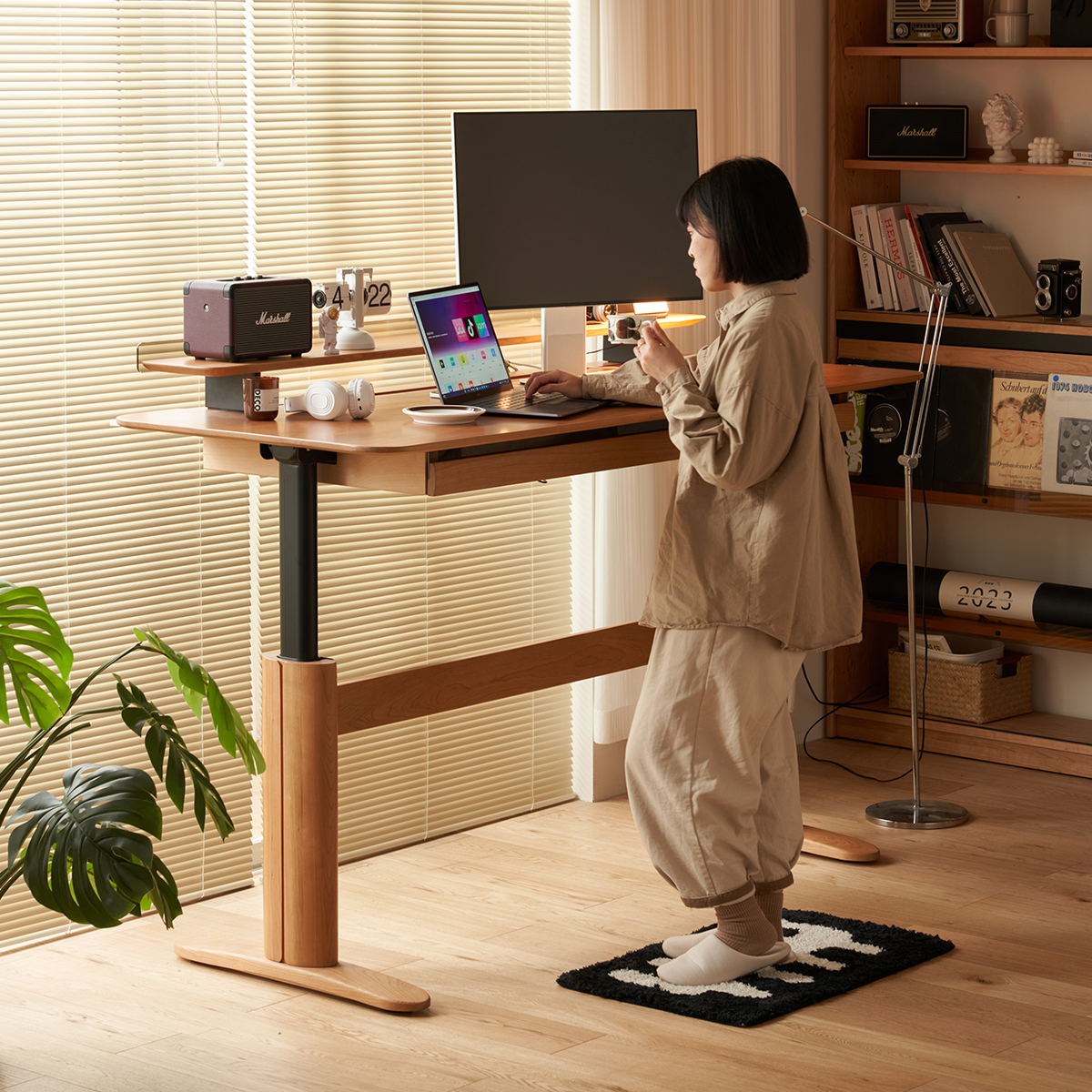 高級チェリー材｜CAGUUU天然木家具