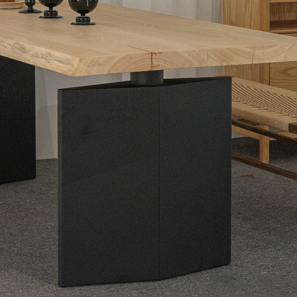 立体構造脚テーブル