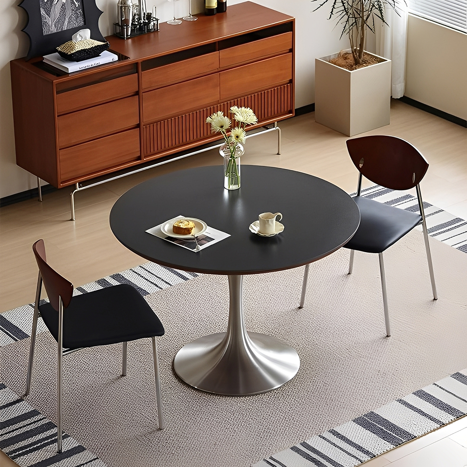 丸テーブル・ラウンドテーブル｜お部屋を優しい雰囲気に・おしゃれな