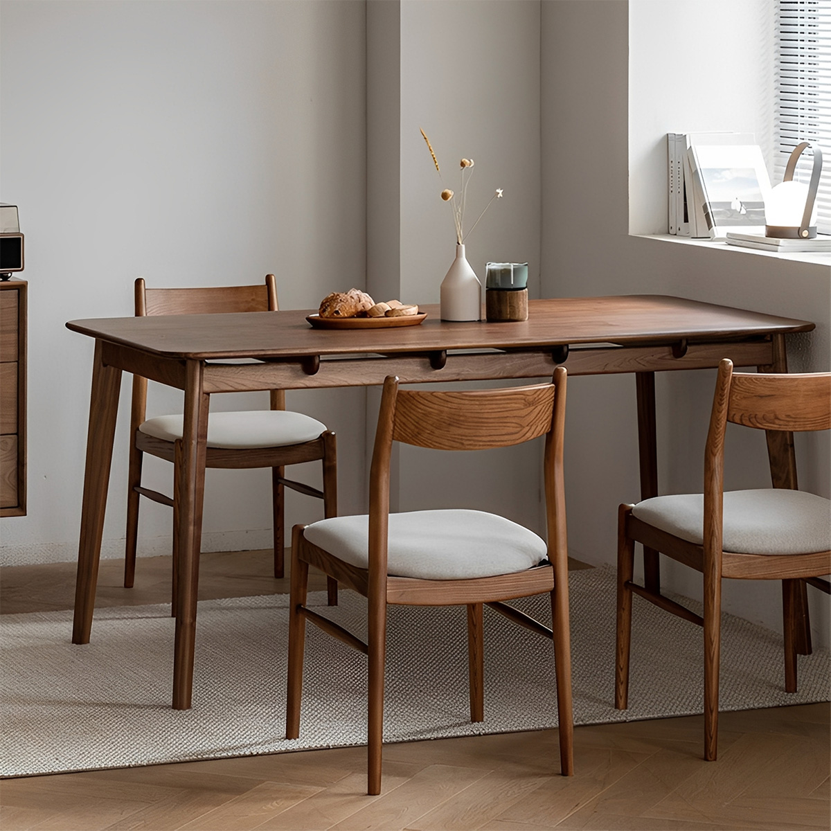 Woody Prime Walnut ウォールナット材 クラシック木製ダイニングチェア