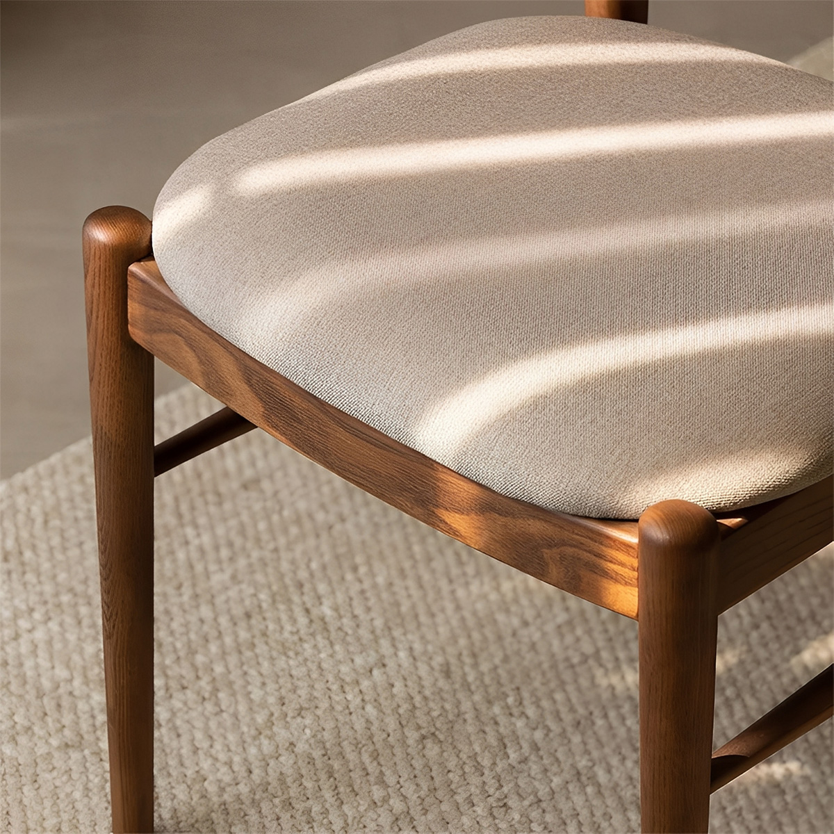 Woody Prime Walnut ウォールナット材 クラシック木製ダイニングチェア