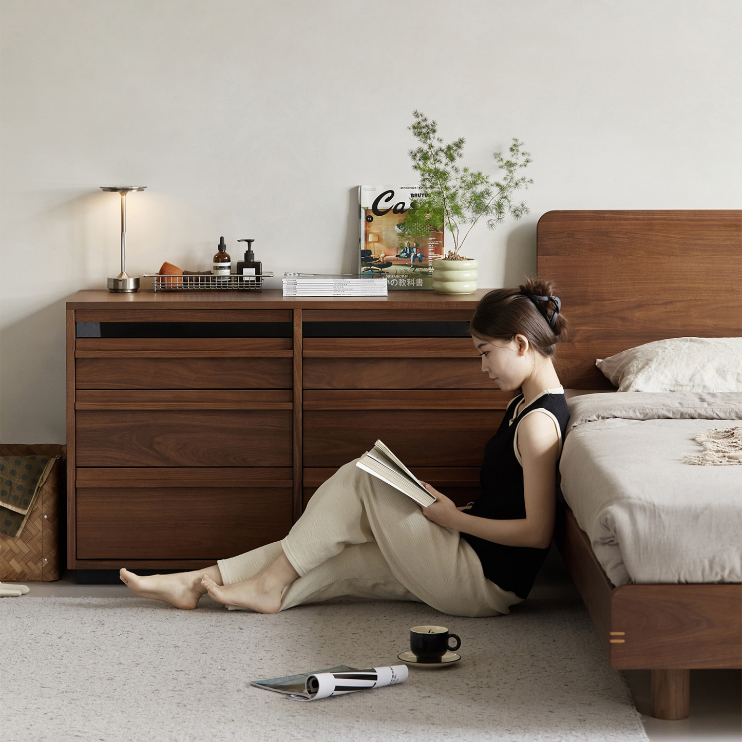 Woody Prime Walnut ウォールナット材 木製キャビネット三段六杯