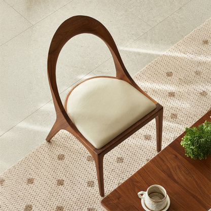 ブラックウォールナット材ラウンドバックチェア