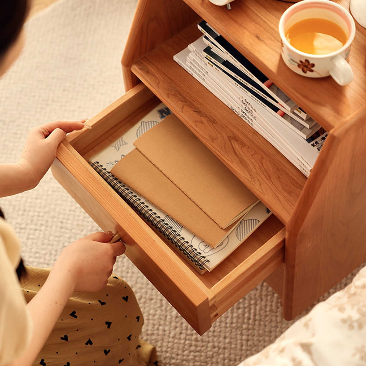 レトロウッド ナイトキャビネット