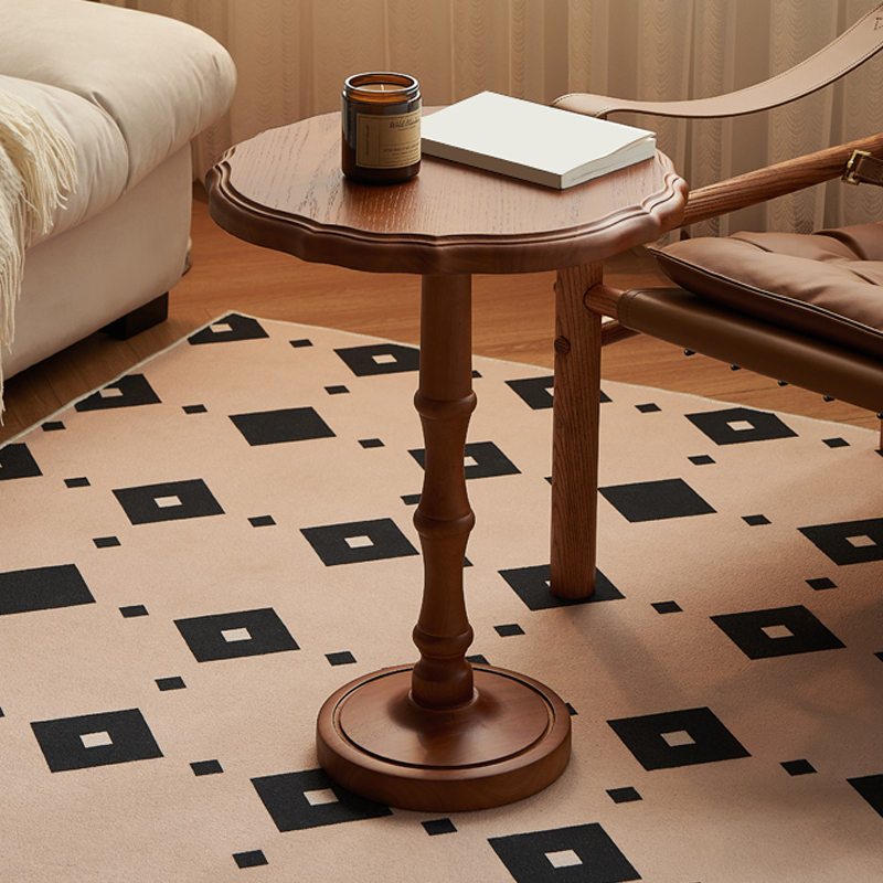 アンティーク調ティーテーブル